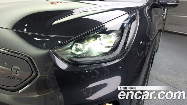 Kia Niro EV Noblesse 2019 — фото 22