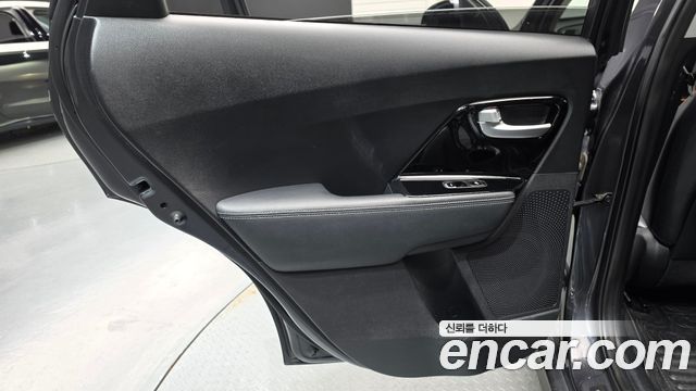 Kia Niro EV Noblesse 2019 — фото 25