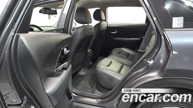 Kia Niro EV Noblesse 2019 — фото 26