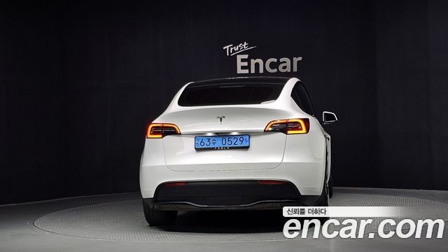Tesla Model Y RWD 2024 — фото 4