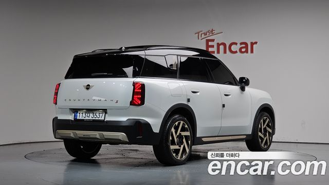 MINI Cooper S Countryman (III) ALL4 Favoured 2024 — фото 2