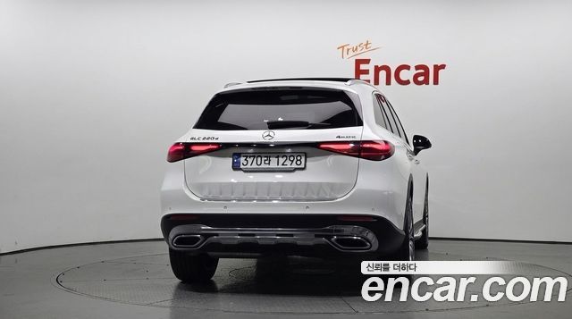 Mercedes-Benz GLC-Class (X254) GLC220 d 4MATIC 2023 — фото 4