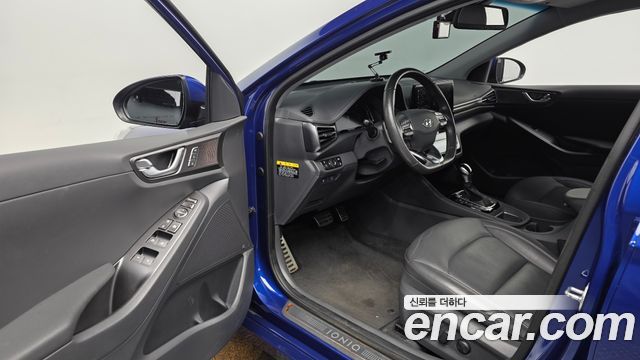 Hyundai Ioniq Hybrid 1.6 HEV Q 2020 — фото 10