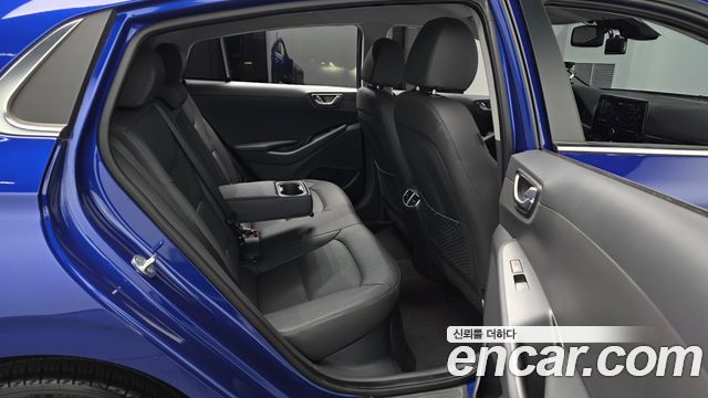 Hyundai Ioniq Hybrid 1.6 HEV Q 2020 — фото 12