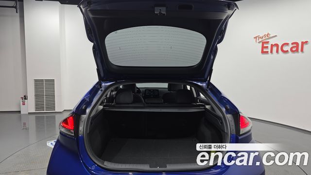 Hyundai Ioniq Hybrid 1.6 HEV Q 2020 — фото 20