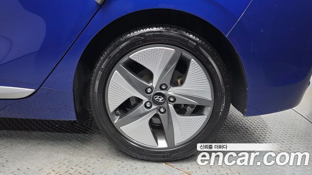 Hyundai Ioniq Hybrid 1.6 HEV Q 2020 — фото 21