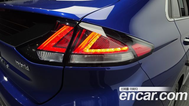 Hyundai Ioniq Hybrid 1.6 HEV Q 2020 — фото 23