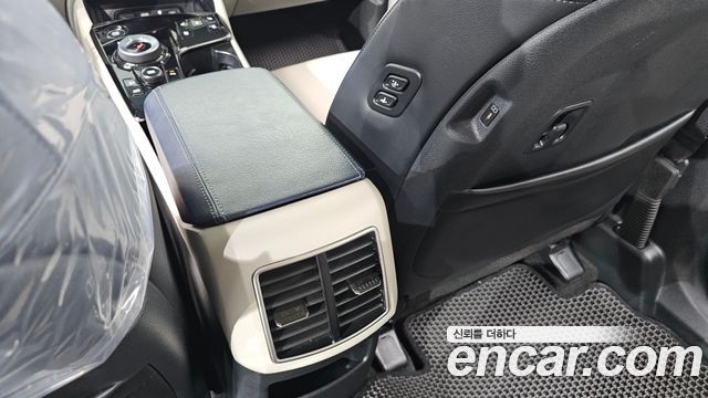 Kia Sportage (V) Diesel 2.0 2WD Nobleless 2024 — фото 31