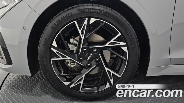 Kia K5 (III) 2.0 Signature 2025 — фото 5