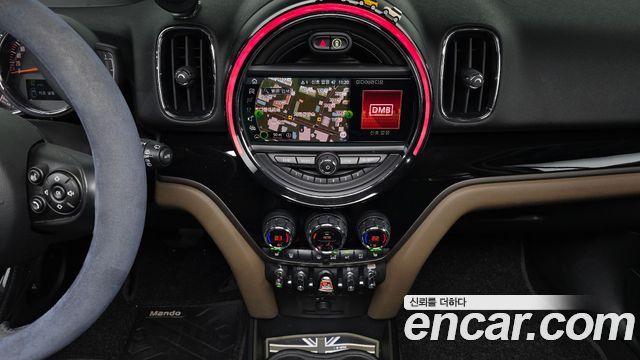 MINI Cooper D Countryman ALL4 HIGH 2nd 2020 — фото 16