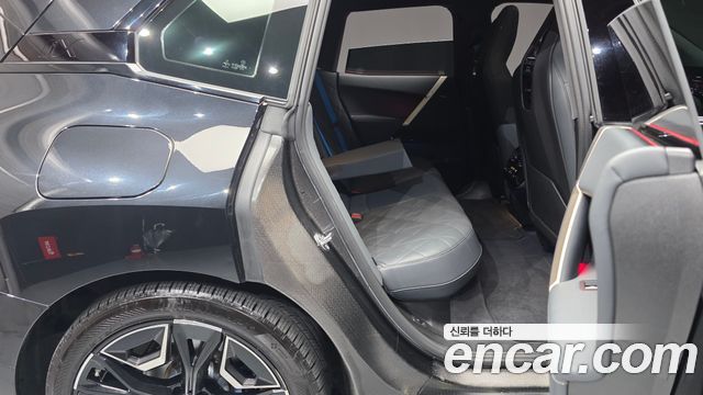 BMW iX xDrive50 Sports Plus 2022 — фото 11