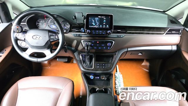 Hyundai Grand Starex Urban 9-Seater Exclusive 2020 — фото 7