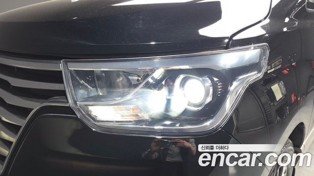 Hyundai Grand Starex Urban 9-Seater Exclusive 2020 — фото 22