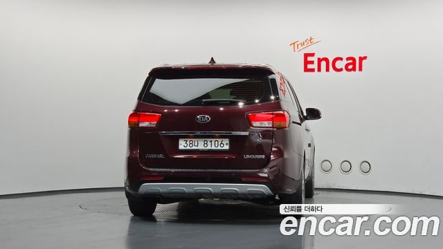 Kia Carnival Gasoline 7-seater Limousine President 2018 — фото 4