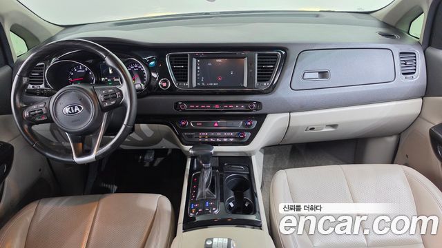 Kia Carnival Gasoline 7-seater Limousine President 2018 — фото 7