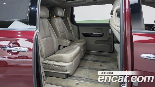 Kia Carnival Gasoline 7-seater Limousine President 2018 — фото 11