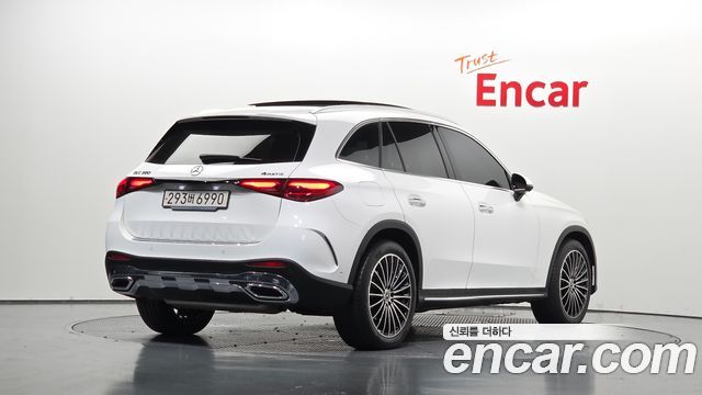 Mercedes-Benz GLC-Class (X254) GLC300 4MATIC AMG Line 2024 — фото 2