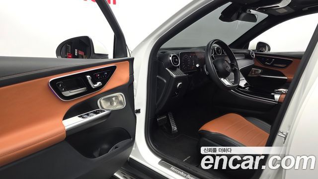Mercedes-Benz GLC-Class (X254) GLC300 4MATIC AMG Line 2024 — фото 10