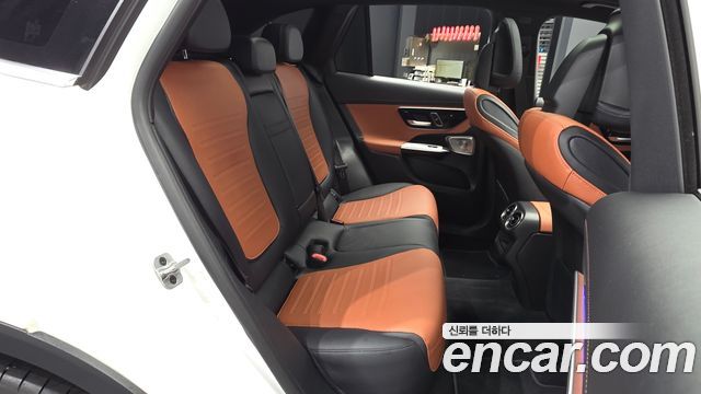 Mercedes-Benz GLC-Class (X254) GLC300 4MATIC AMG Line 2024 — фото 12