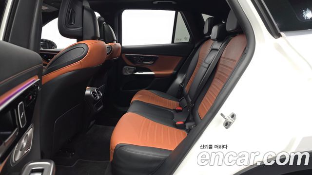 Mercedes-Benz GLC-Class (X254) GLC300 4MATIC AMG Line 2024 — фото 26
