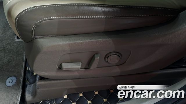 Kia Carnival (IV) Gasoline 9-Seater Hi-Limousine Signature 2022 — фото 32