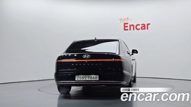Hyundai Grandeur (GN7) 3.5 Gasoline 2WD Exclusive 2023 — фото 4