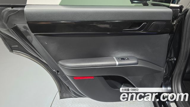 Hyundai Grandeur (GN7) 3.5 Gasoline 2WD Exclusive 2023 — фото 31
