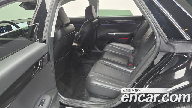 Hyundai Grandeur (GN7) 3.5 Gasoline 2WD Exclusive 2023 — фото 32