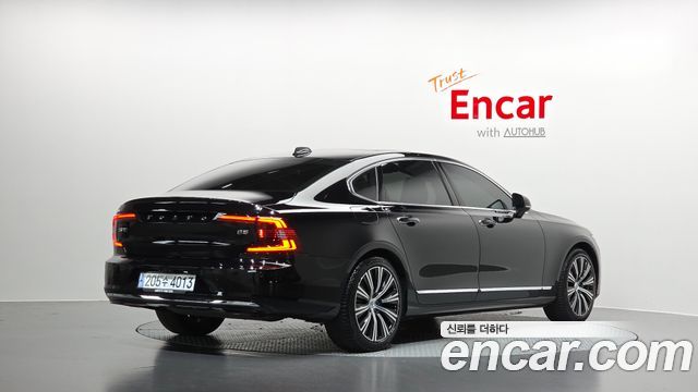 Volvo S90 B5 Ultimate Bright 2023 — фото 2
