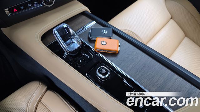 Volvo S90 B5 Ultimate Bright 2023 — фото 9