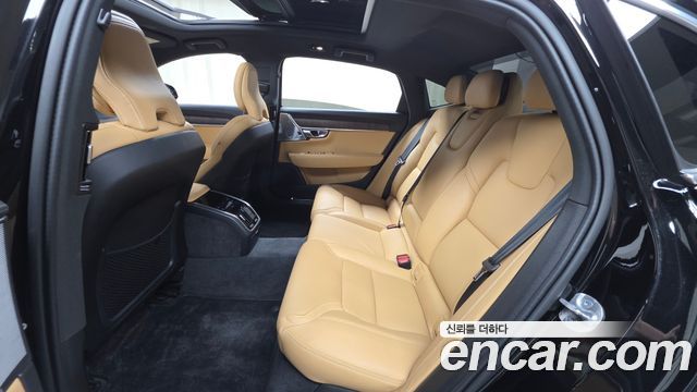 Volvo S90 B5 Ultimate Bright 2023 — фото 12
