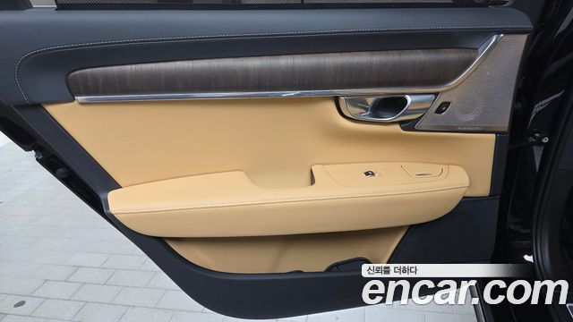 Volvo S90 B5 Ultimate Bright 2023 — фото 25