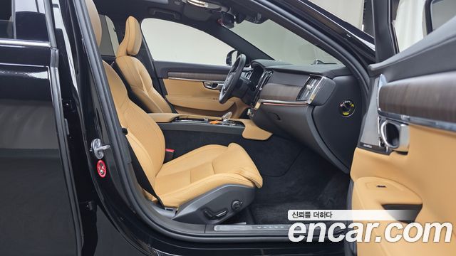 Volvo S90 B5 Ultimate Bright 2023 — фото 26