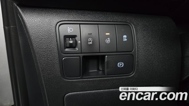 Hyundai Staria Cargo 3-Seater Modern 2022 — фото 14