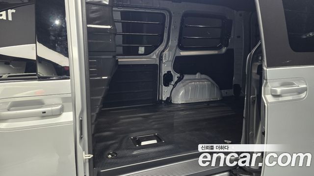 Hyundai Staria Cargo 3-Seater Modern 2022 — фото 26