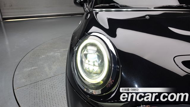MINI Cooper S 5Door Standard 3rd 2019 — фото 22