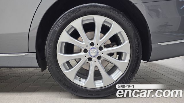 Mercedes-Benz E-Class (W213) E300 Exclusive 2017 — фото 21