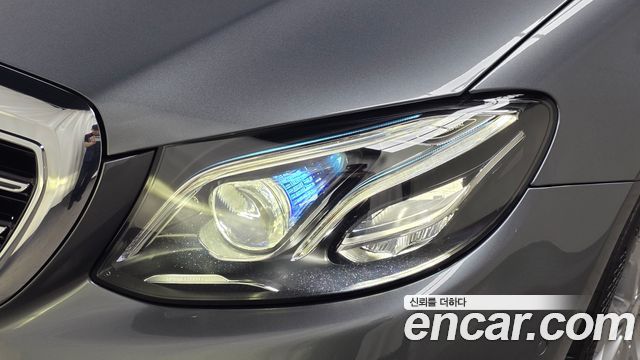 Mercedes-Benz E-Class (W213) E300 Exclusive 2017 — фото 22