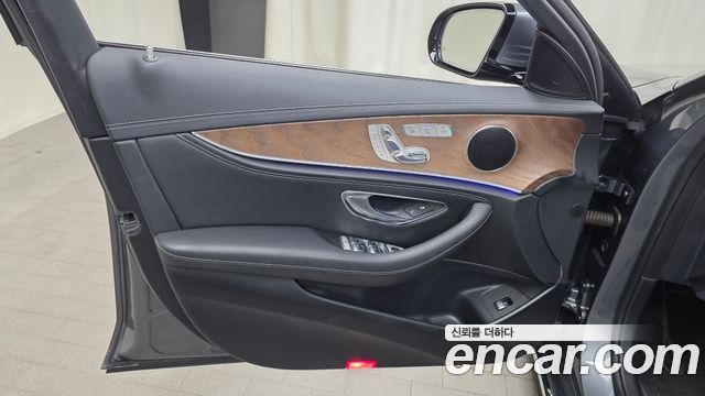 Mercedes-Benz E-Class (W213) E300 Exclusive 2017 — фото 24