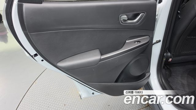 Hyundai Kona Electric Premium 2019 — фото 25