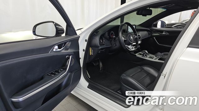 Kia Stinger 3.3 Turbo AWD GT 2020 — фото 10