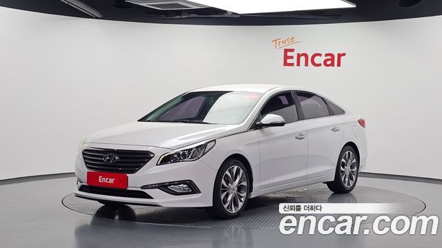 Hyundai Sonata (LF) 2.0 Smart 2016 — фото 1