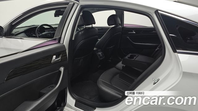 Hyundai Sonata (LF) 2.0 Smart 2016 — фото 12