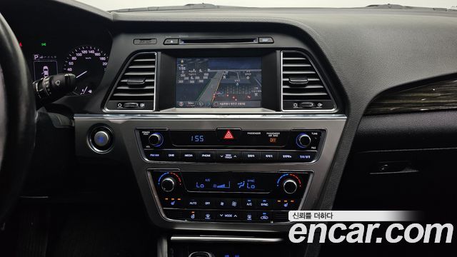Hyundai Sonata (LF) 2.0 Smart 2016 — фото 14