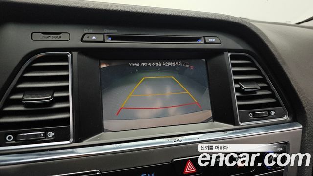 Hyundai Sonata (LF) 2.0 Smart 2016 — фото 15