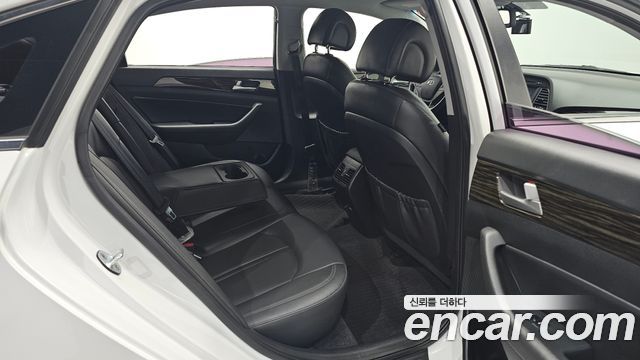 Hyundai Sonata (LF) 2.0 Smart 2016 — фото 26