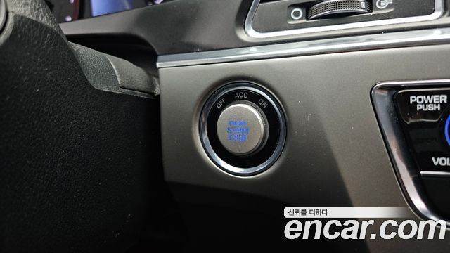 Hyundai Sonata (LF) 2.0 Smart 2016 — фото 27