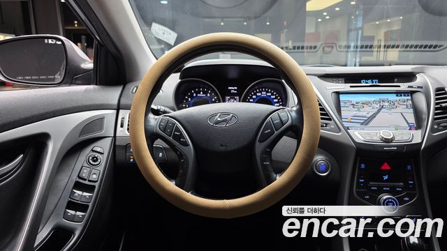 Hyundai Avante 1.6 GDi Modern Standard 2014 — фото 14