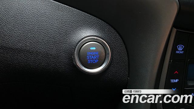 Hyundai Avante 1.6 GDi Modern Standard 2014 — фото 19
