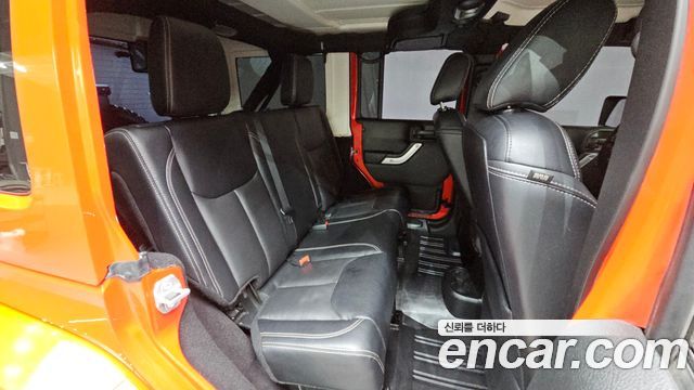 Jeep Wrangler (JK) 3.6 Sahara 4Door 2017 — фото 11
